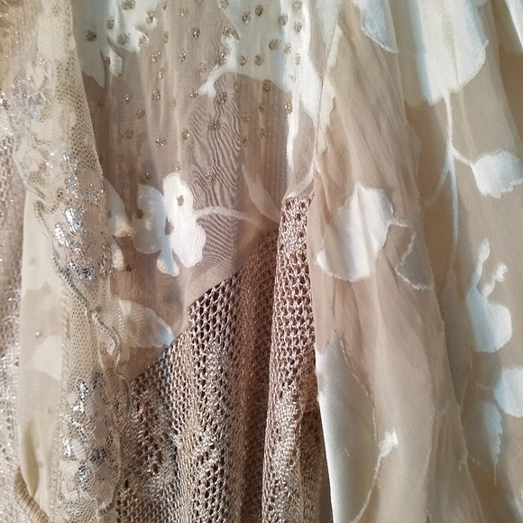 SPENCER ALEXIS GOWN & JACKET BEIGE &GOLD CROCHET S - Picture 6 of 6